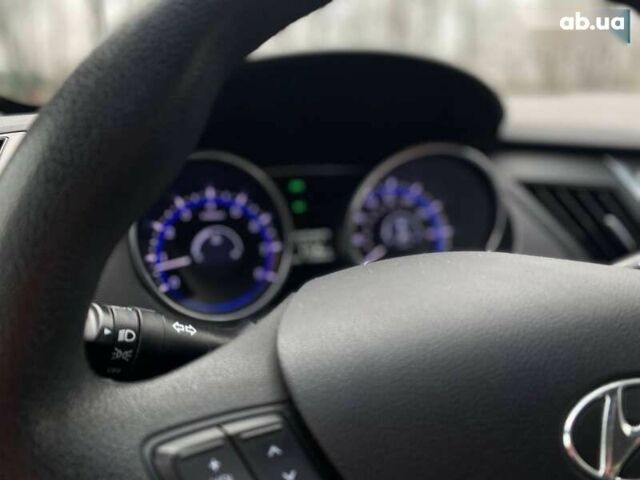 Хендай Соната, объемом двигателя 2.4 л и пробегом 129 тыс. км за 8990 $, фото 29 на Automoto.ua