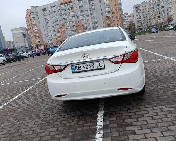 Хендай Соната, об'ємом двигуна 2 л та пробігом 128 тис. км за 9000 $, фото 5 на Automoto.ua