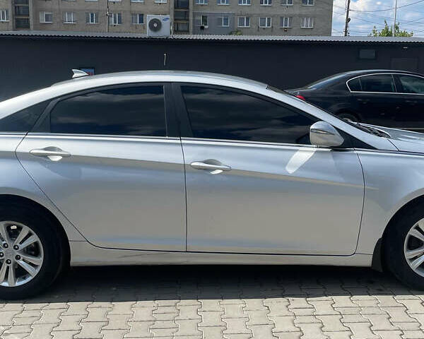 Хендай Соната, об'ємом двигуна 2 л та пробігом 141 тис. км за 6700 $, фото 4 на Automoto.ua