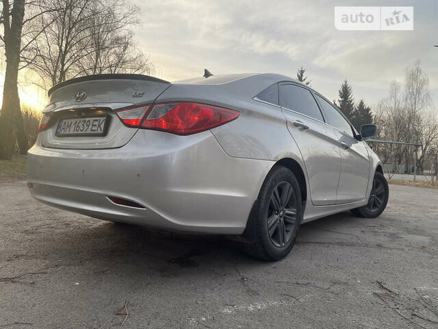 Хендай Соната, об'ємом двигуна 2 л та пробігом 285 тис. км за 7600 $, фото 11 на Automoto.ua