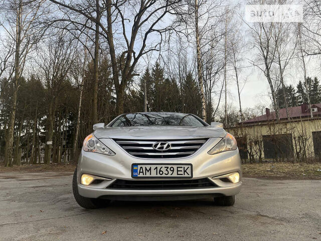 Хендай Соната, об'ємом двигуна 2 л та пробігом 285 тис. км за 7600 $, фото 3 на Automoto.ua