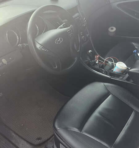 Хендай Соната, объемом двигателя 2 л и пробегом 350 тыс. км за 7500 $, фото 6 на Automoto.ua