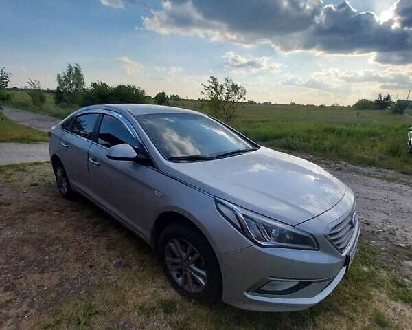 Хендай Соната, об'ємом двигуна 2 л та пробігом 420 тис. км за 8500 $, фото 7 на Automoto.ua