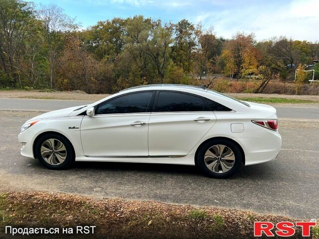 Хендай Соната, объемом двигателя 2.4 л и пробегом 195 тыс. км за 8500 $, фото 4 на Automoto.ua