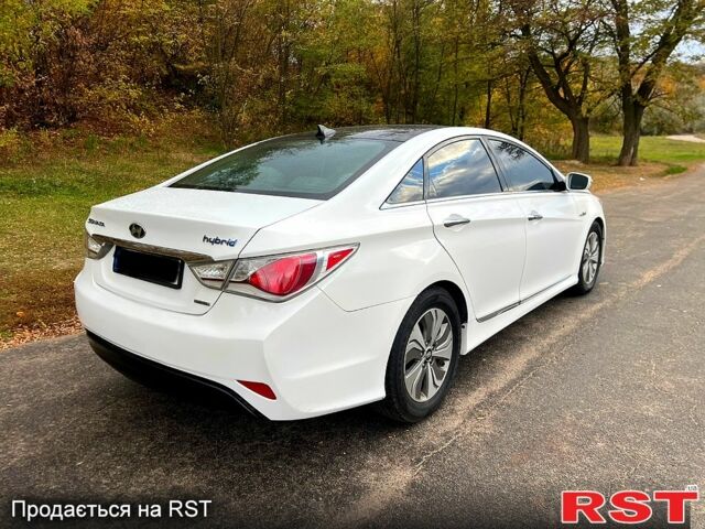 Хендай Соната, объемом двигателя 2.4 л и пробегом 195 тыс. км за 8500 $, фото 2 на Automoto.ua