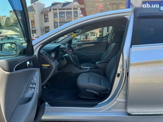 Хендай Соната, об'ємом двигуна 0 л та пробігом 160 тис. км за 9999 $, фото 11 на Automoto.ua