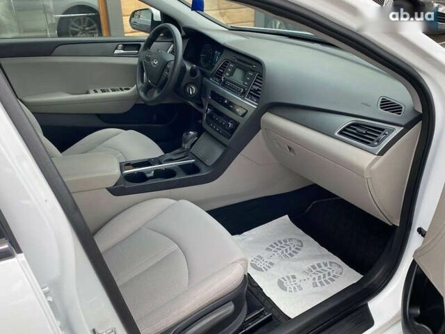 Хендай Соната, объемом двигателя 2.4 л и пробегом 211 тыс. км за 10300 $, фото 9 на Automoto.ua