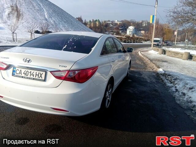 Хендай Соната, объемом двигателя 2 л и пробегом 245 тыс. км за 7900 $, фото 6 на Automoto.ua