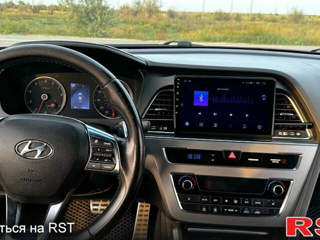 Хендай Соната, объемом двигателя 2 л и пробегом 110 тыс. км за 12900 $, фото 5 на Automoto.ua