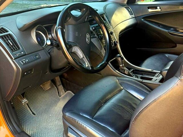 Хендай Соната, об'ємом двигуна 2 л та пробігом 300 тис. км за 6800 $, фото 4 на Automoto.ua
