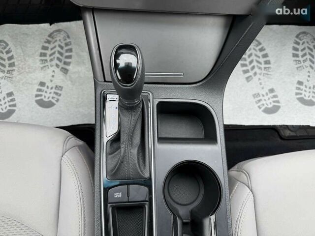 Хендай Соната, об'ємом двигуна 2.4 л та пробігом 211 тис. км за 10300 $, фото 17 на Automoto.ua