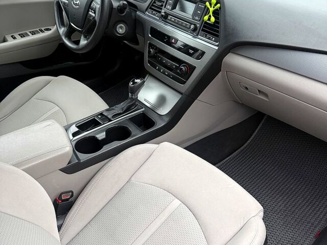 Хендай Соната, об'ємом двигуна 2.4 л та пробігом 157 тис. км за 9500 $, фото 9 на Automoto.ua