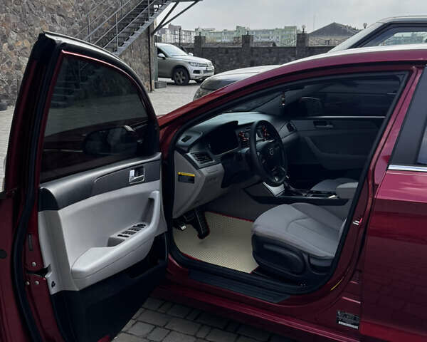 Хендай Соната, объемом двигателя 2.4 л и пробегом 190 тыс. км за 10300 $, фото 4 на Automoto.ua