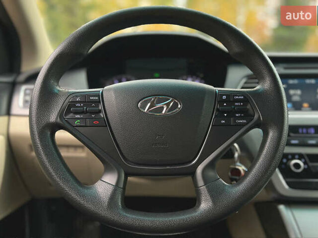 Хендай Соната, объемом двигателя 2.4 л и пробегом 120 тыс. км за 10999 $, фото 16 на Automoto.ua