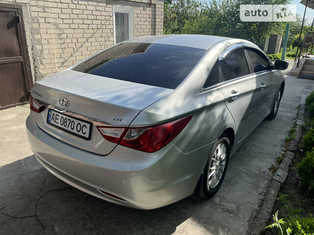 Хендай Соната, об'ємом двигуна 2 л та пробігом 427 тис. км за 7800 $, фото 8 на Automoto.ua