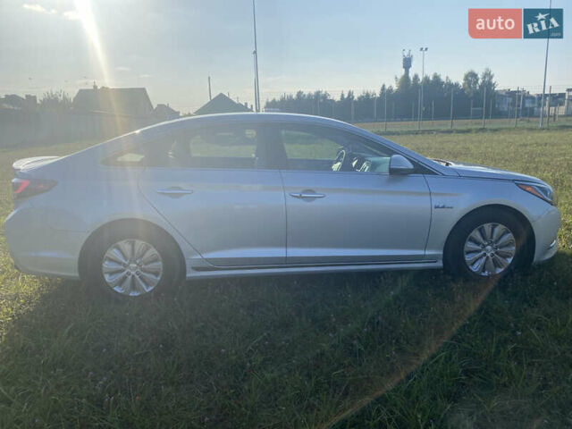 Хендай Соната, объемом двигателя 2 л и пробегом 138 тыс. км за 13400 $, фото 5 на Automoto.ua