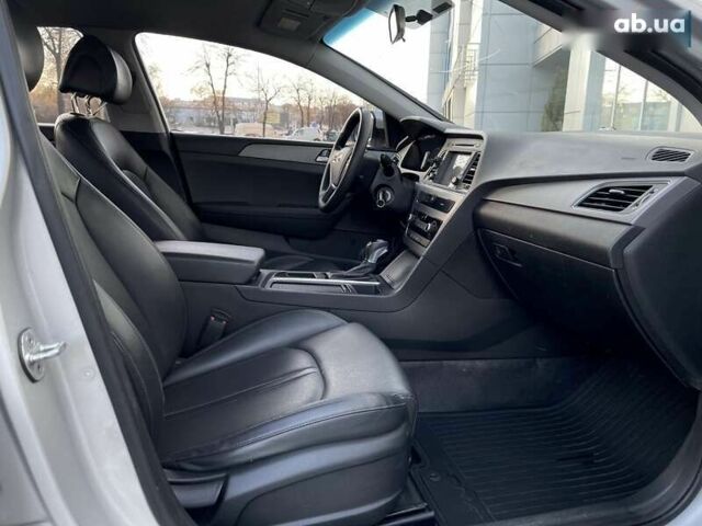 Хендай Соната, об'ємом двигуна 2 л та пробігом 383 тис. км за 7900 $, фото 11 на Automoto.ua