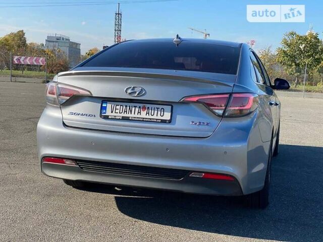 Хендай Соната, об'ємом двигуна 2 л та пробігом 218 тис. км за 15500 $, фото 5 на Automoto.ua