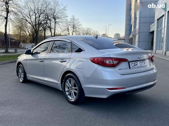 Хендай Соната, об'ємом двигуна 2 л та пробігом 383 тис. км за 7900 $, фото 6 на Automoto.ua