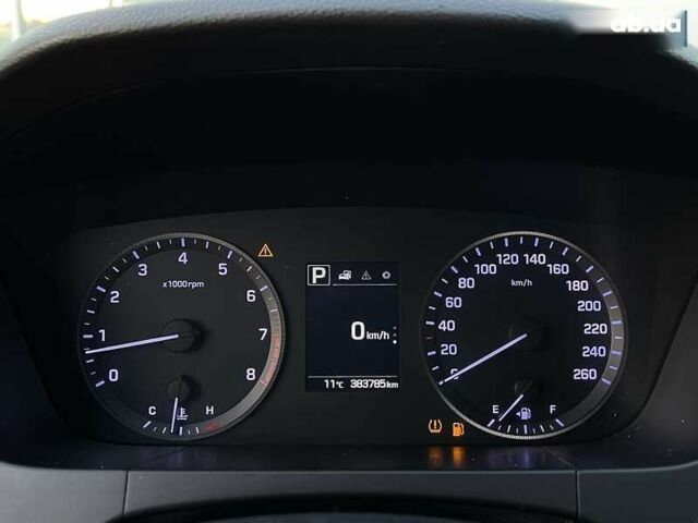 Хендай Соната, об'ємом двигуна 2 л та пробігом 383 тис. км за 7900 $, фото 16 на Automoto.ua