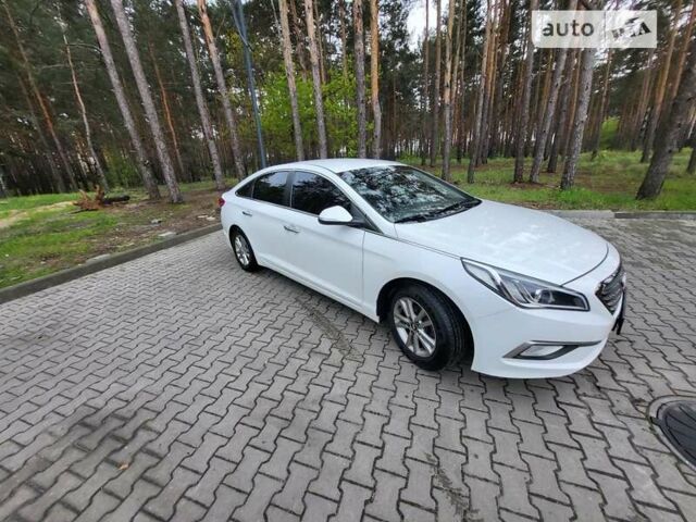 Хендай Соната, объемом двигателя 2 л и пробегом 372 тыс. км за 8999 $, фото 2 на Automoto.ua