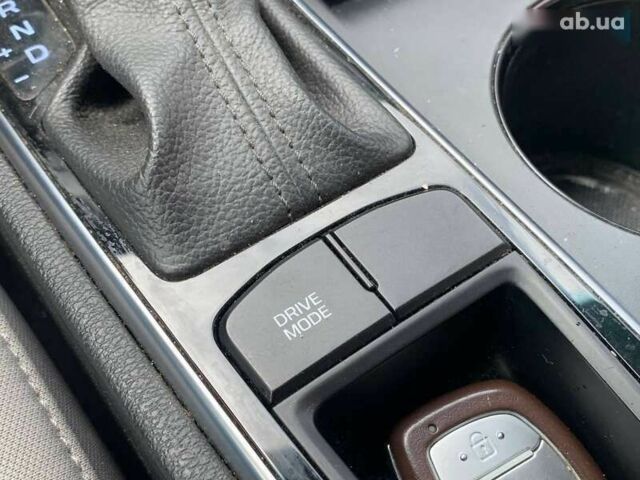 Хендай Соната, об'ємом двигуна 0 л та пробігом 312 тис. км за 10490 $, фото 25 на Automoto.ua