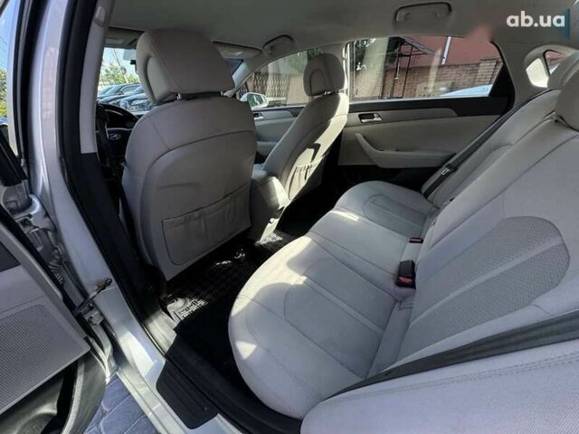 Хендай Соната, об'ємом двигуна 2.4 л та пробігом 196 тис. км за 8700 $, фото 19 на Automoto.ua