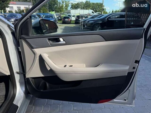 Хендай Соната, об'ємом двигуна 2.4 л та пробігом 196 тис. км за 8700 $, фото 23 на Automoto.ua