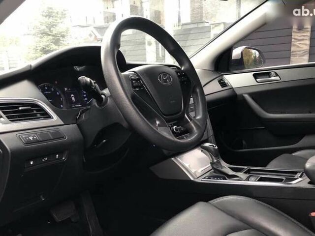 Хендай Соната, об'ємом двигуна 2 л та пробігом 225 тис. км за 9990 $, фото 9 на Automoto.ua