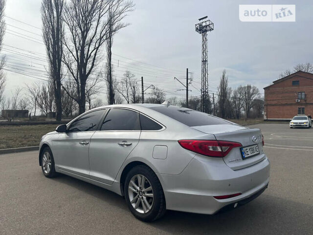 Хендай Соната, об'ємом двигуна 2 л та пробігом 230 тис. км за 10700 $, фото 4 на Automoto.ua