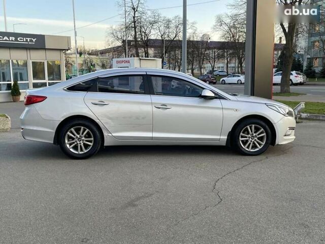 Хендай Соната, об'ємом двигуна 2 л та пробігом 383 тис. км за 7900 $, фото 7 на Automoto.ua