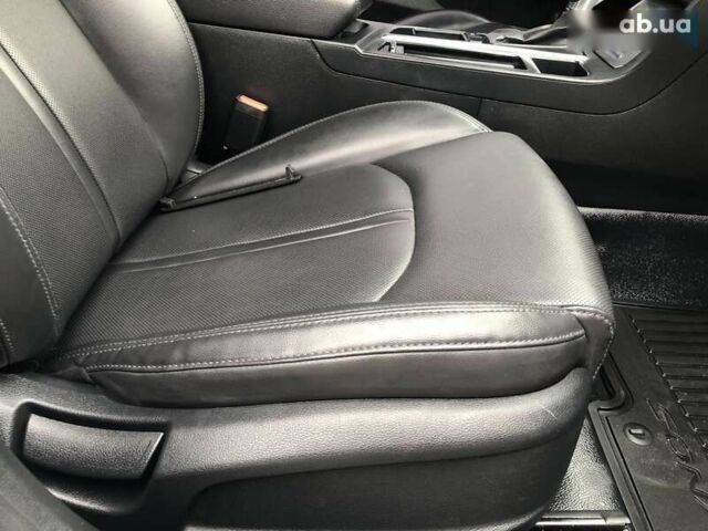 Хендай Соната, об'ємом двигуна 2 л та пробігом 225 тис. км за 9990 $, фото 13 на Automoto.ua