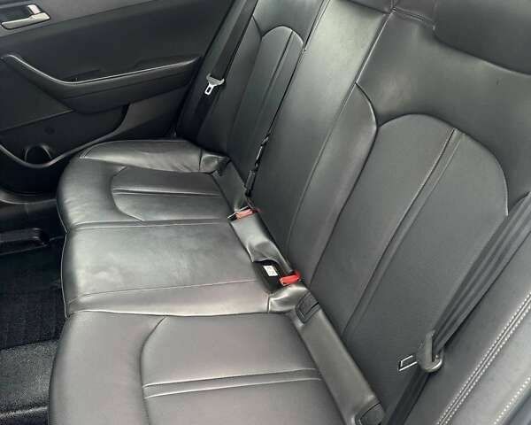 Хендай Соната, объемом двигателя 2 л и пробегом 354 тыс. км за 9490 $, фото 8 на Automoto.ua