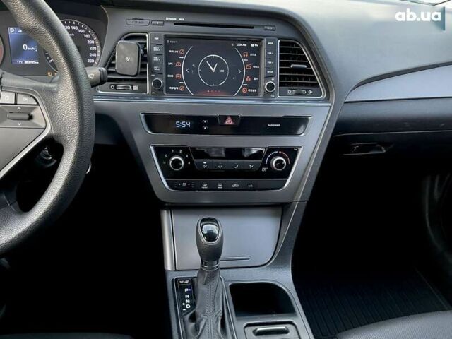 Хендай Соната, об'ємом двигуна 2 л та пробігом 383 тис. км за 7900 $, фото 15 на Automoto.ua