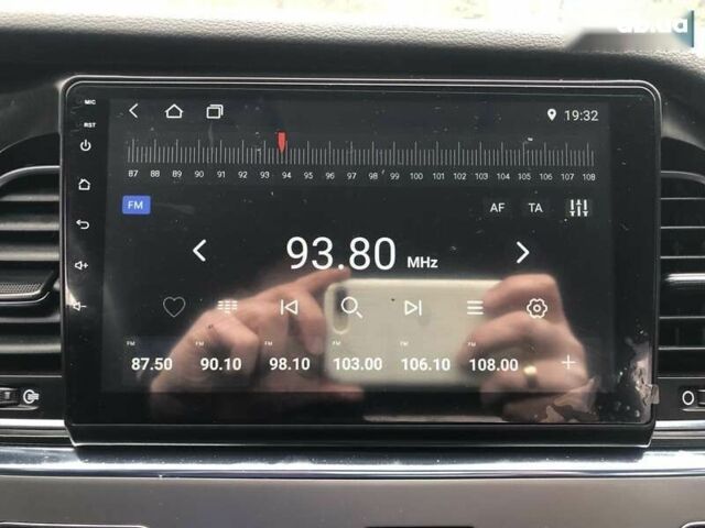 Хендай Соната, об'ємом двигуна 2 л та пробігом 225 тис. км за 9990 $, фото 15 на Automoto.ua