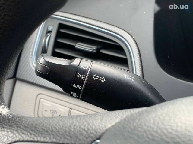 Хендай Соната, об'ємом двигуна 0 л та пробігом 312 тис. км за 10490 $, фото 24 на Automoto.ua