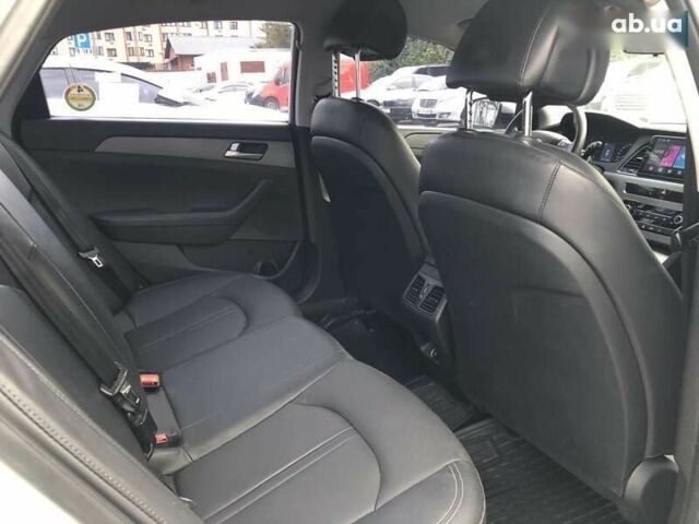Хендай Соната, об'ємом двигуна 2 л та пробігом 361 тис. км за 9490 $, фото 12 на Automoto.ua