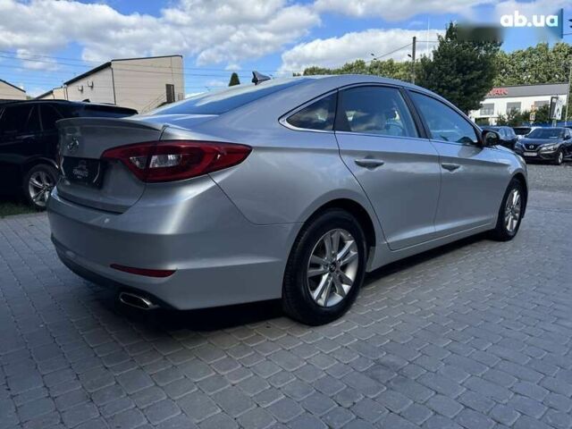 Хендай Соната, об'ємом двигуна 2.4 л та пробігом 196 тис. км за 8700 $, фото 9 на Automoto.ua