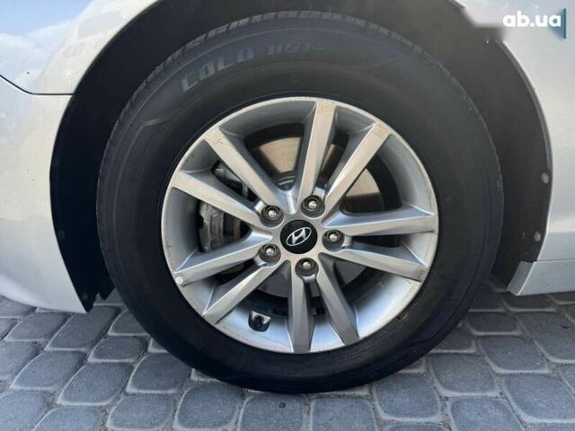 Хендай Соната, об'ємом двигуна 2.4 л та пробігом 196 тис. км за 8700 $, фото 14 на Automoto.ua