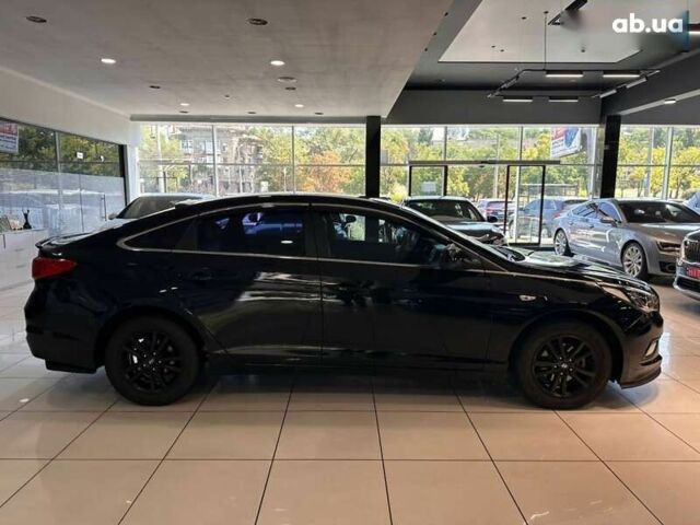 Хендай Соната, об'ємом двигуна 2 л та пробігом 287 тис. км за 11500 $, фото 5 на Automoto.ua