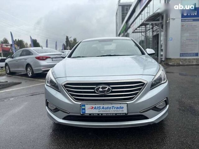 Хендай Соната 2017 в Киеве на Automoto.ua Хендай Соната, объемом двигателя 2 л и пробегом 397 тыс. км за 9990 $, фото 7 на Automoto.ua