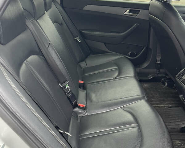 Хендай Соната, объемом двигателя 2 л и пробегом 288 тыс. км за 10800 $, фото 11 на Automoto.ua