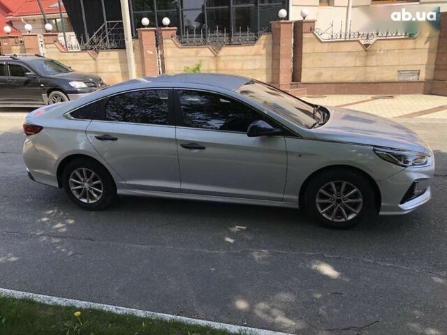 Хендай Соната 2017 у Києві на Automoto.ua Хендай Соната, об'ємом двигуна 2 л та пробігом 389 тис. км за 11290 $, фото 6 на Automoto.ua