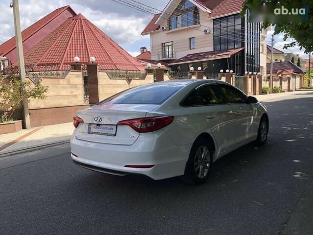 Хендай Соната 2017 у Києві на Automoto.ua Хендай Соната, об'ємом двигуна 2 л та пробігом 435 тис. км за 10490 $, фото 7 на Automoto.ua