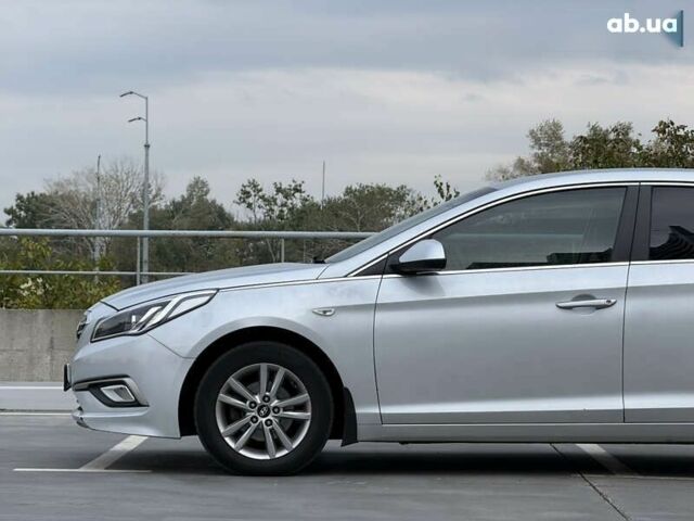 Хендай Соната, об'ємом двигуна 2 л та пробігом 359 тис. км за 8900 $, фото 11 на Automoto.ua