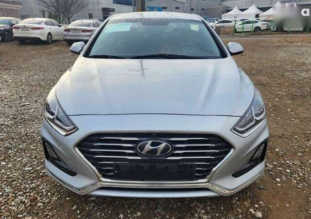 Хендай Соната 2017 в Киеве на Automoto.ua Хендай Соната, объемом двигателя 2 л и пробегом 306 тыс. км за 10990 $, фото 1 на Automoto.ua
