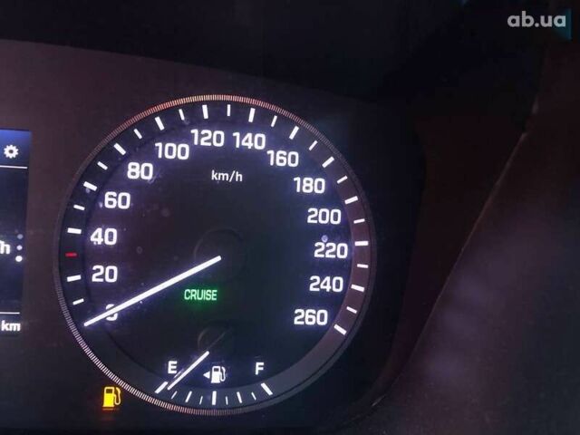 Хендай Соната, об'ємом двигуна 2 л та пробігом 267 тис. км за 11290 $, фото 11 на Automoto.ua
