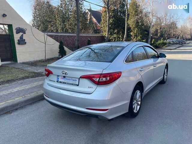 Хендай Соната 2017 в Киеве на Automoto.ua Хендай Соната, объемом двигателя 2 л и пробегом 352 тыс. км за 10790 $, фото 5 на Automoto.ua
