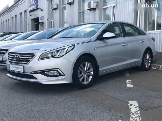 Хендай Соната 2017 у Києві на Automoto.ua Хендай Соната, об'ємом двигуна 2 л та пробігом 418 тис. км за 9490 $, фото 2 на Automoto.ua