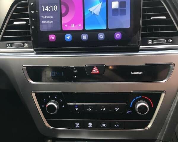 Хендай Соната 2017 у Києві на Automoto.ua Хендай Соната, об'ємом двигуна 2 л та пробігом 429 тис. км за 9990 $, фото 6 на Automoto.ua
